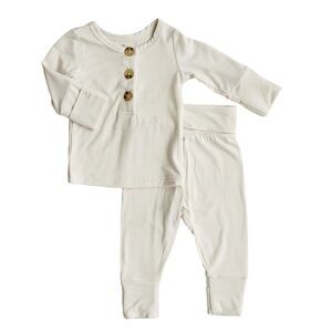 CADEN LANE-  2PC BAMBOO BUTTON TOP & BOTTOM